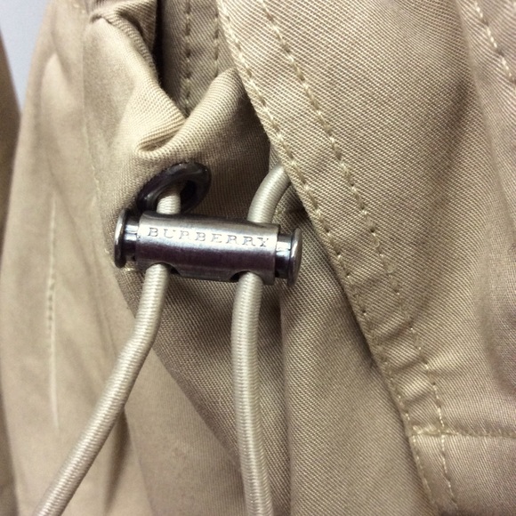 **SOLD SOLD**BURBERRY London* (8) KHAKI JACKET. - Picture 9 of 16